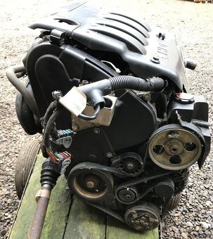 Motor Peugeot 2,0 Hdi RHY - 7