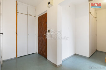 Prodej bytu 2+1, 56 m², Beroun, ul. Slapská, lodžie - 7