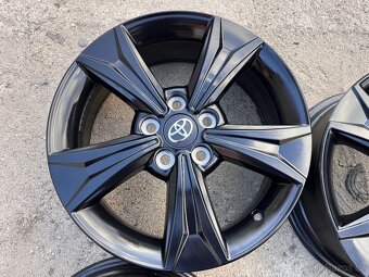 ALU KOLA 5X114,3 6,5Jx17, TOYOTA - 7