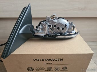 NOVÉ Levé zrcátko Superb 2 s podsvícením 9+2 PIN - 7