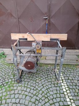 Hoblovačka srovnávačka - 7