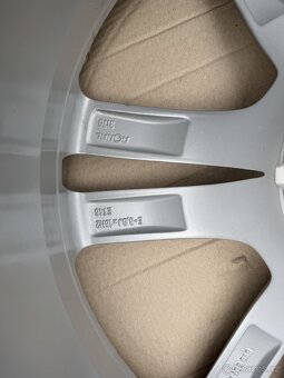 2ks alu disků audi r18 - 7