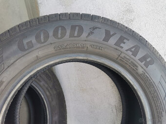 215/65R16 102H GOODYEAR EFFICIENT GRIP SUV 4X4 - 7