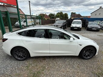 Tesla Model 3 - 7
