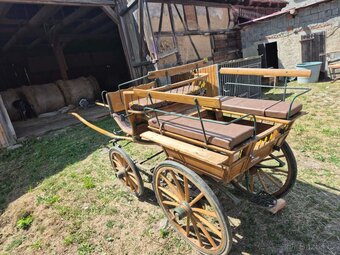 Historický kočar /bryčka Kramer - 7