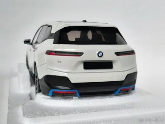 1:18 - BMW iX (2022) - Minichamps - 1:18 - 7
