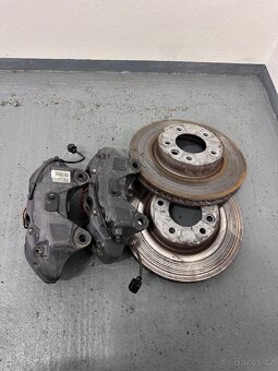 VW Touareg 3.0Tdi přední brzdy Brembo - 7