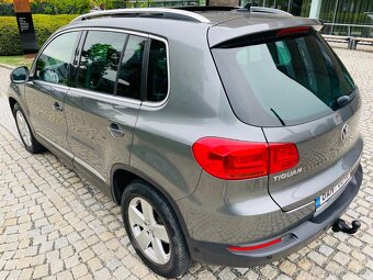 Volkswagen Tiguan 2.0TDI 103KW MANUÁL VÝHŘEV SENZORY TAŽNÉ - 7