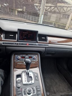 Audi a8 4.2i max vybava - 7