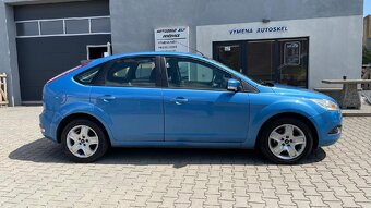 Ford Focus 1.6 // 74 kW // RV 3/2010 // - 7