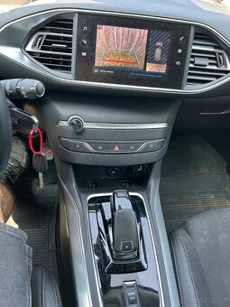 Peugeot 308 SW 1.5 HDI 96kw 3/2020 Koupeno ČR / 42000km - 7