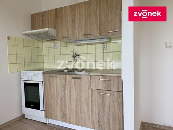 1+kk Malenovice, zděný, prostorný balkón, překrásný výhled - 7