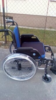 INVALIDNÍ VOZÍK-46CM-ODLEHČEN-BRZDY PRO DOPROVOD - 7