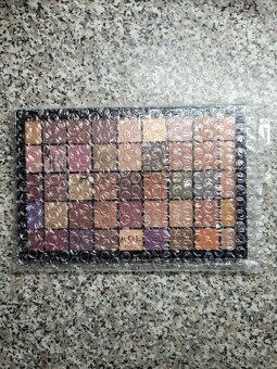 Nová paletka Maxi Reloaded Palette zn. Revolution - 7
