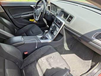 Volvo V60 D2 - 7