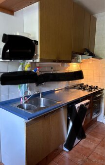Kuchyňská linka vc spotřebičů za odvoz - 7