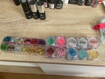 Sada na gel nehty / uv lampa a bruska Nani nails - 7