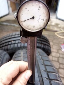 Letní pneu185/65/R15 s alu disky - 7