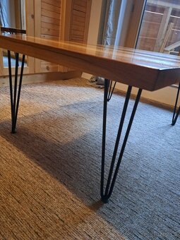 Konferenční stolek - 7