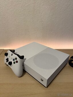 XBOX ONE S 1 TB V TOP STAVU - 7