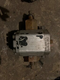 Malotraktor domaci výroby torzo a dily - 7