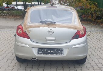 Opel Corsa 1,4 - 7