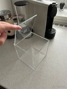 Nespresso Essenza Plus + Aeroccino + box na kapsle - 7