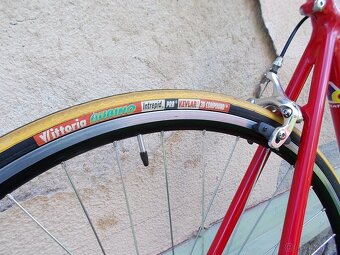SILNIČNÍ KOLO DURATEC ULTEGRA - 7