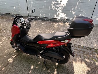Yamaha NMax 125, červená, rok 2024 - 7