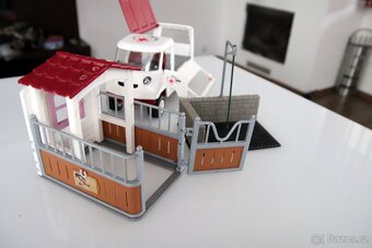 prodám velkou sadu Schleich - 7