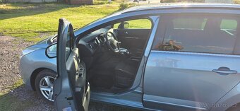 Peugeot 5008, 1.6 BA, automat, panorama – 159 000 Kč (dohoda - 7