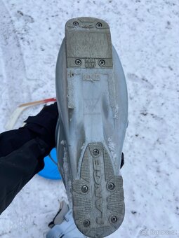 Boty na lyže - Přezkáče LANGE vel. cca 41 - 7