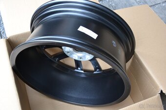 Škoda Octavia III (i RS) –NOVÉ 18 Alu disky 7Jx18 ET51, - 7