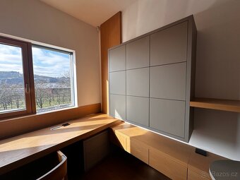 Knihovna ci skrin nastenna - 7