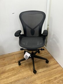 Kancelářská židle Herman Miller Aeron Remastered New - 7