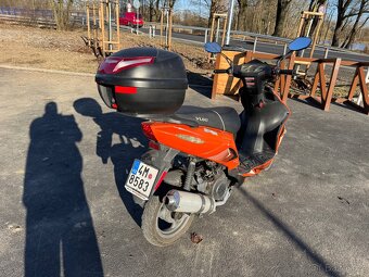 Skútr 125 - 7