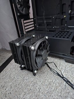 Prodám PC skříň s chladičem - 7