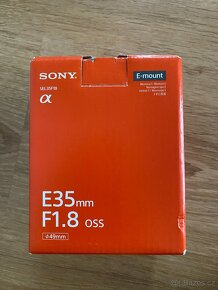 Objektiv Sony E 35 mm f/1,8 OSS SEL+UV a pol.filtr - 7