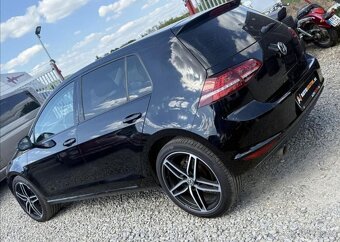Volkswagen Golf TDI DSG F1 81kW XENONY R19 nafta manuál - 7