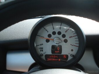 Mini Cooper 1.6 D AUT. 1 MAJITELKA - 7