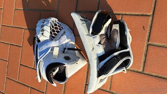 Brankářská lapačka a vyrážečka Vaughn V9 - 7