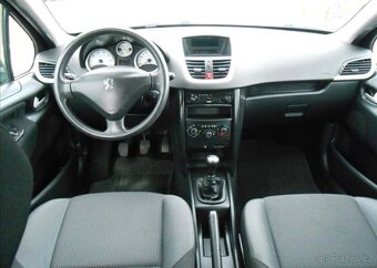Peugeot 207 1,4 54 kW KLIMA Serviska benzín - 7