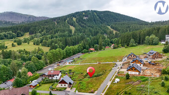 Stavební pozemek 1.438 m2 pod sjezdovkou na šumavském Špičák - 7