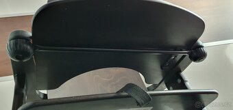 Rostoucí židle dřevěná + výbava - 7