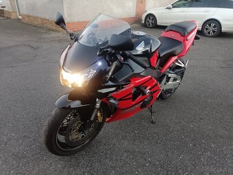 Honda fireblade CBR 954 rr - 7
