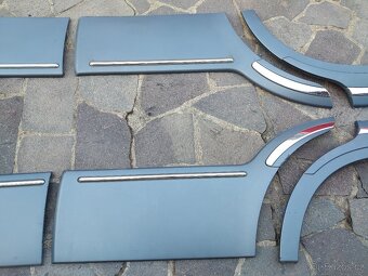 Plastové lemy Ssangyong Rexton - 7