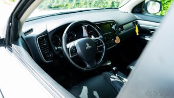 Mitsubishi Outlander 2.2 DI-D Instyle A/T - 7