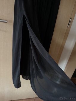 Dlouhé večerní šaty - 7