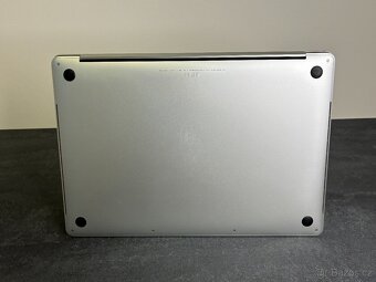 MacBook Pro 15'' 2018 / i9 / 32GB / 512GB SSD - DPH - 7