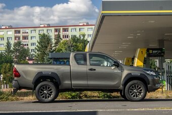 Toyota Hilux MT/6 110kW - 7